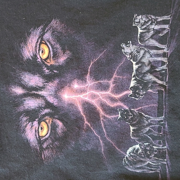 Black Wolf short sleeved tee shirt - Picture 3 of 4